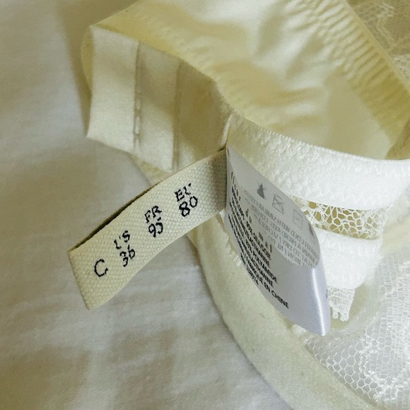 Fleur du Mal Gardenia Lace Demi Bra in Crème 36C - Picture 10 of 10
